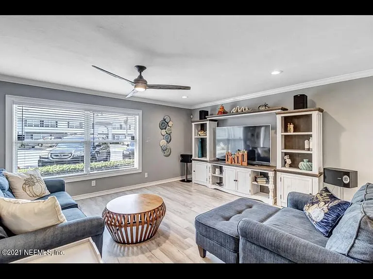 695 A1a N #139 — Photo 13