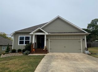 809 S Highland St, Ada, OK 74820