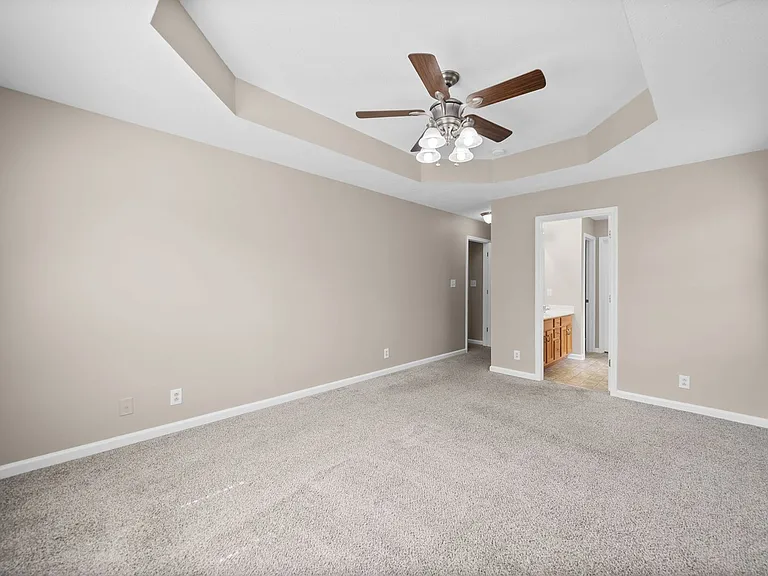 3932 Gaine Dr — Photo 14