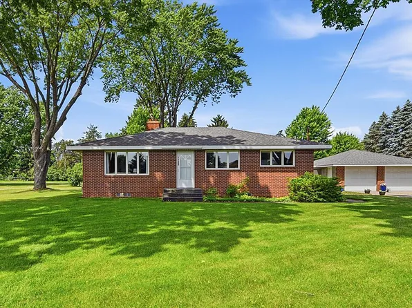1125 County Road 4, Saint Cloud, MN 56303