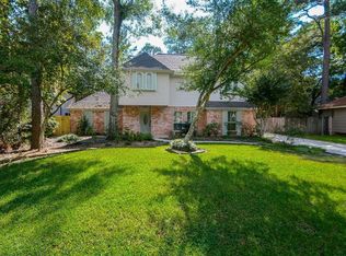 13 Woodhaven Wood Dr, Spring, TX 77380