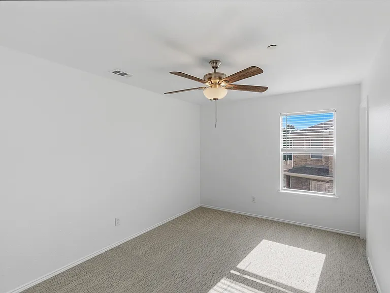5924 Lost Valley Dr — Photo 22