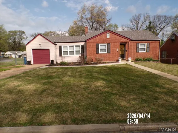 6783 Kenwood Dr, Saint Louis, MO 63121