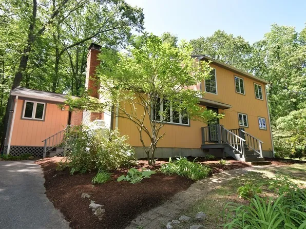 20 Amherst Rd, Hopkinton, MA 01748