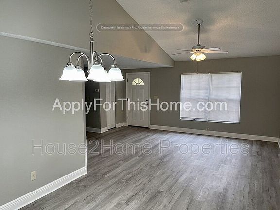 4th image of 1347 Foxboro Dr