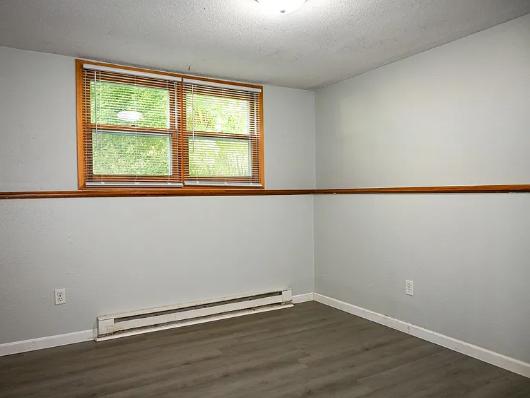 723 S 25th St — Photo 11