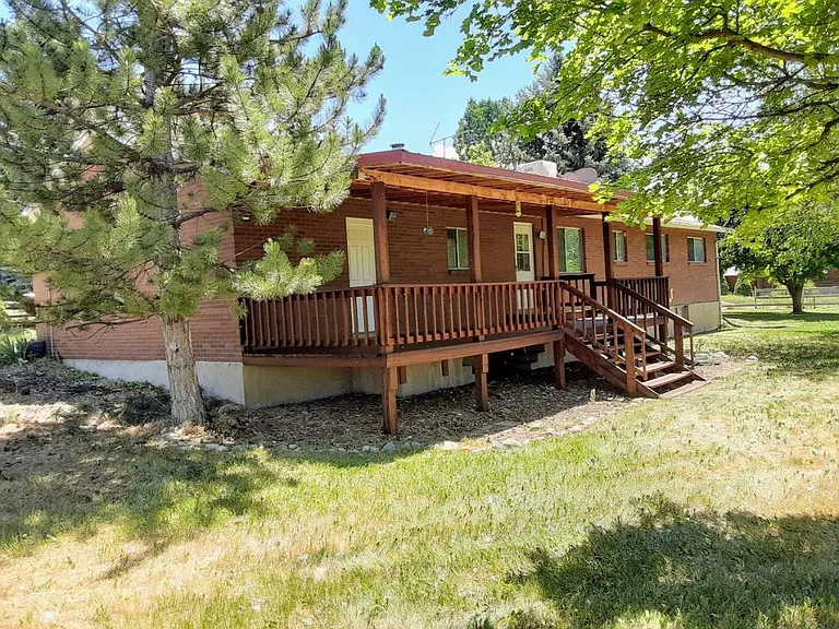 10295 S Highway 165 — Photo 6