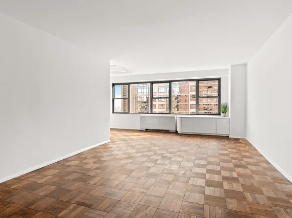 360 East 72nd Street image 1 of 8