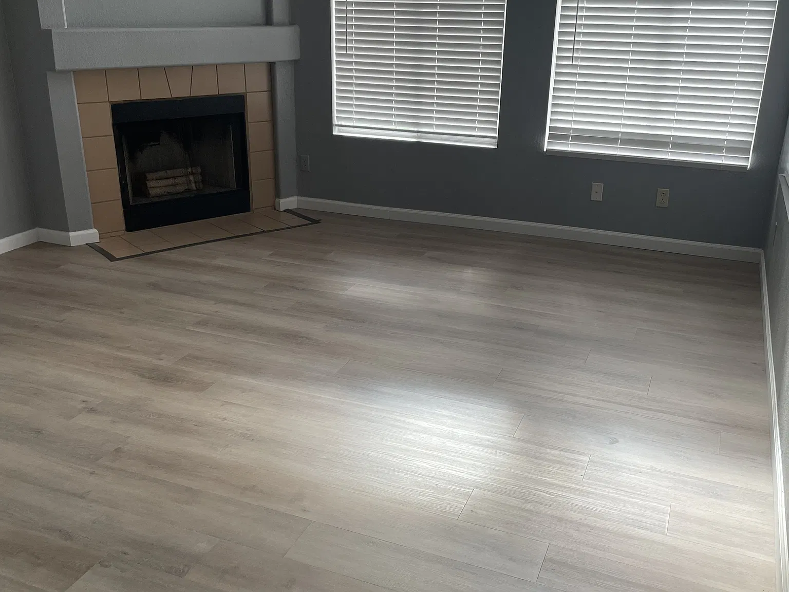 500 N Roosevelt Ave — Photo 2