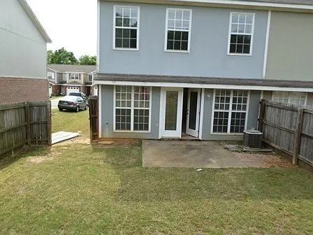 Dunwoody Townhomes — Photo 3