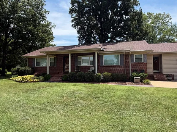 7800 Browne Rd, Charlotte, NC 28269