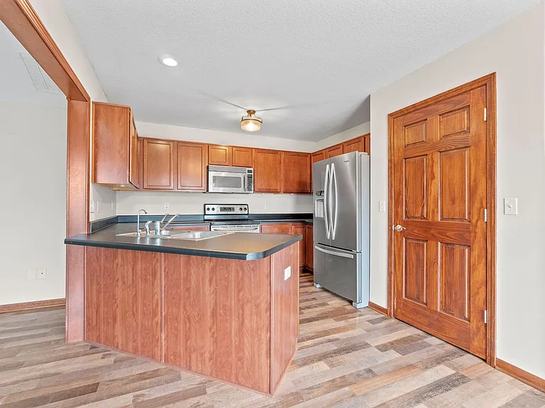3510 Flowing Brook Dr — Photo 31