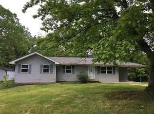 7710 Old Alton Rd, Eminence, MO 65588