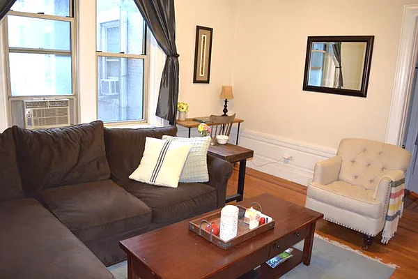 Rented by Manor Management | media 21