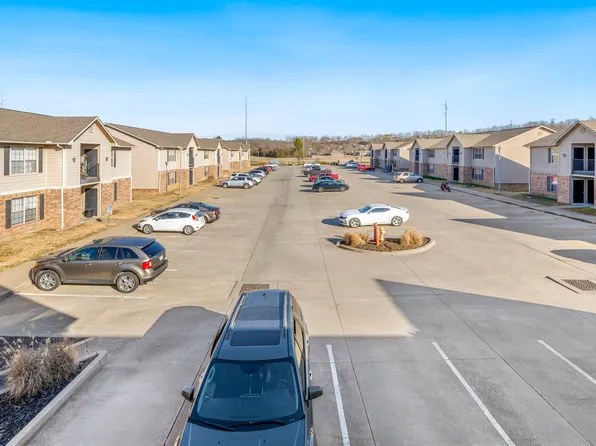 Huntington Chase Apartments