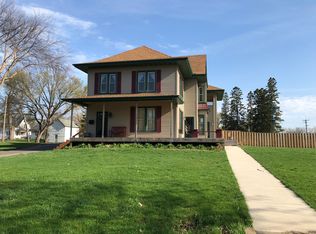 206 Main St W, Waterville, MN 56096