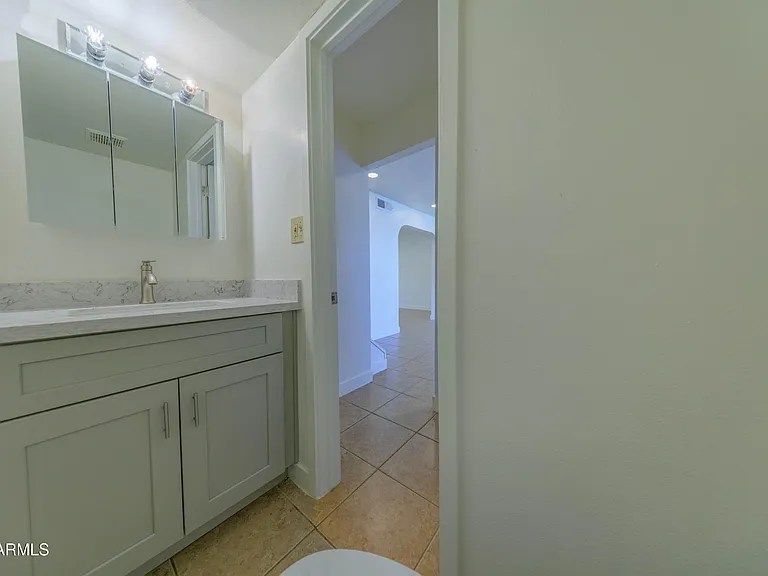 4558 N 15th Ave — Photo 25