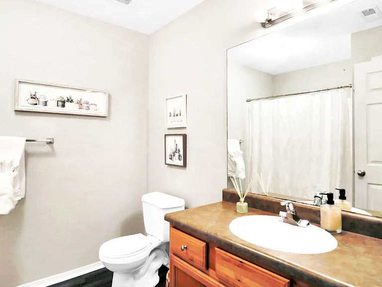 Kensington Park Apartments — Photo 29