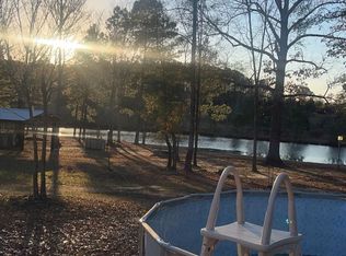 7646 Tabor Church Rd, Fayetteville, NC 28312