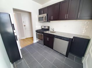 1439 W Lunt Ave #1B, Chicago, IL 60626