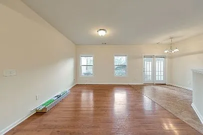 2 bed, 2.5 bath, 1550 sqft, $1,799 — Photo 3