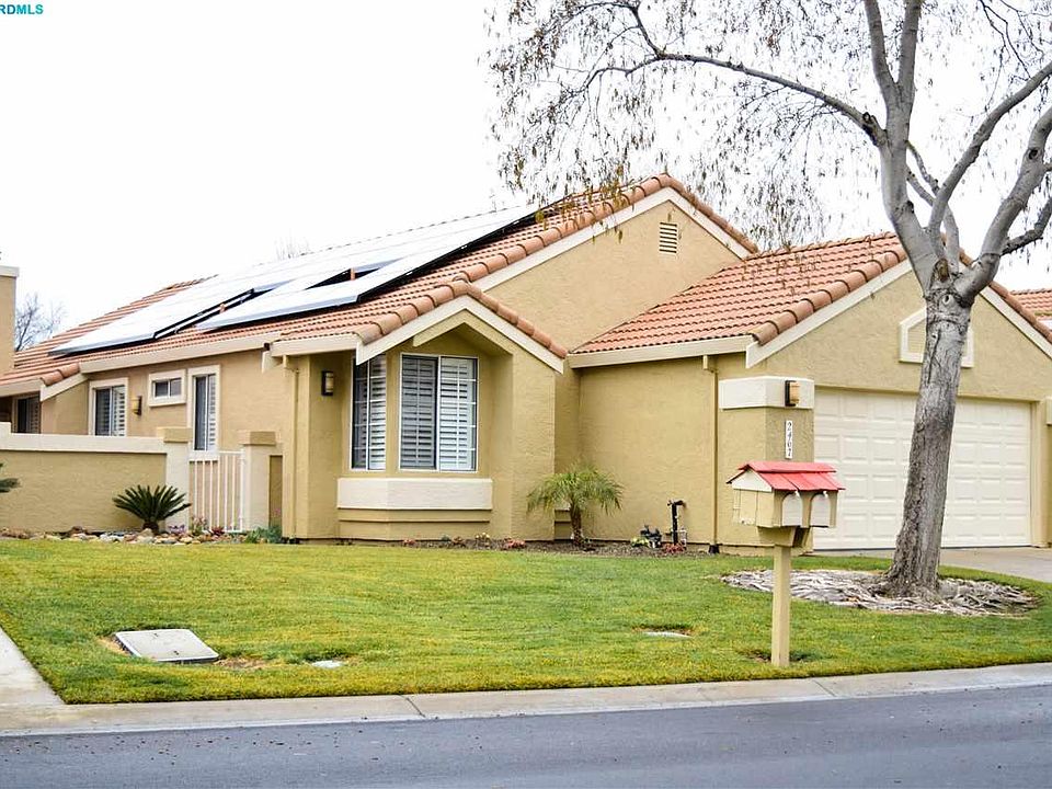 1st image of 2467 Cherry Hills Dr