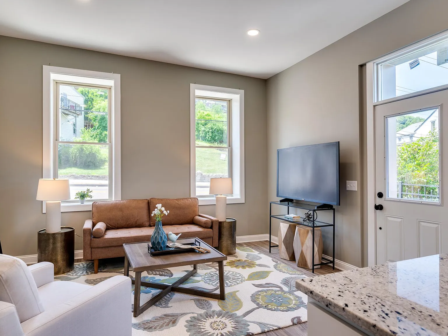 1 bed, $1,400 — Photo 2