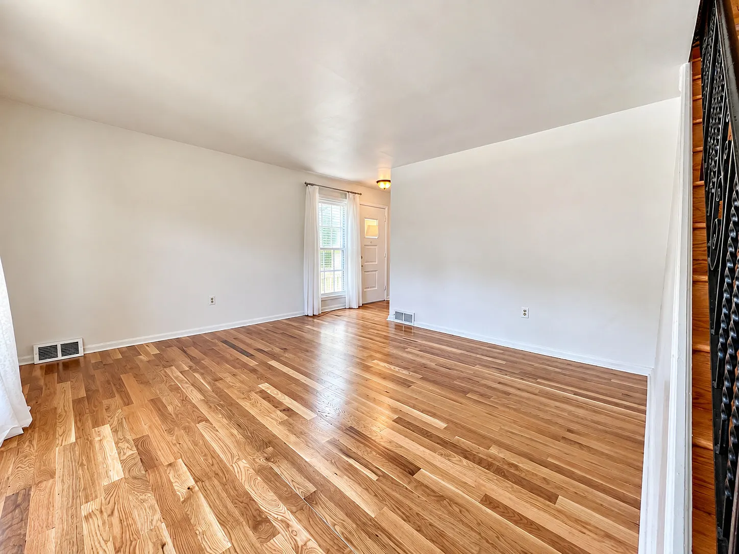 3-Bedroom Bryn Mawr Twin with Central Air, Driveway Parking & Patio — Photo 4