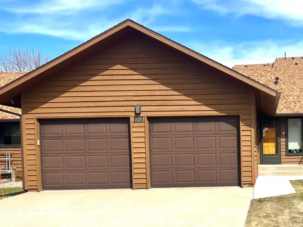 1020 Country Club Dr, Spearfish, SD 57783