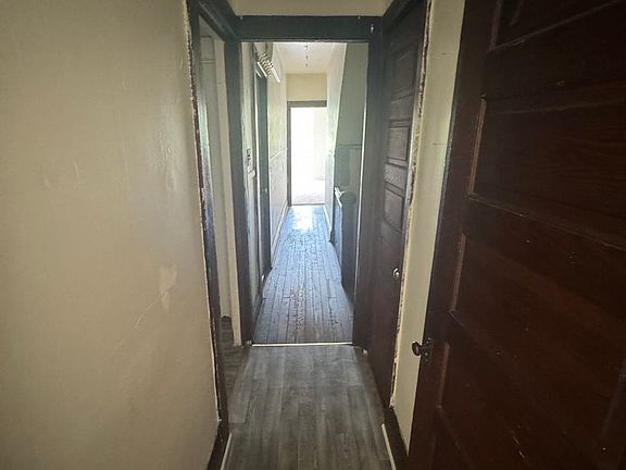 3rd image of 311 Carlisle Ave #2