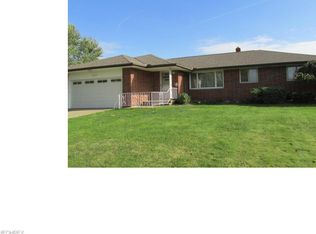 26694 Sandy Hill Dr, Richmond Heights, OH