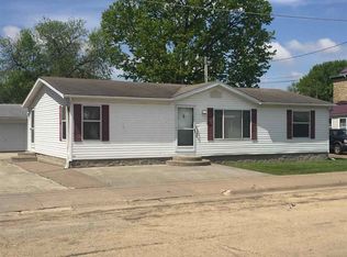 514 Pearl St, Sabula, IA 52070