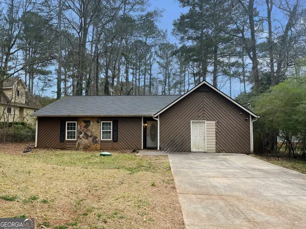 5117 Panola Valley Dr, Lithonia, GA 30038