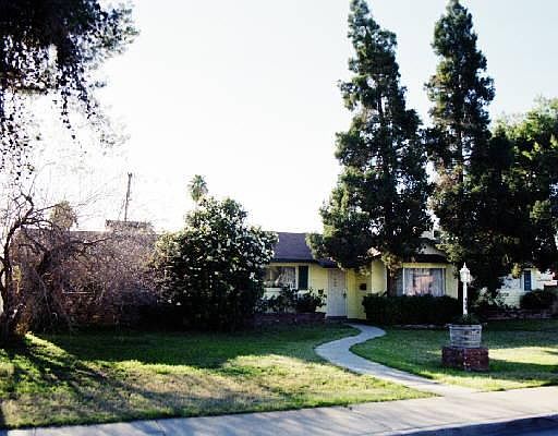 1st image of 608 N OLIVE Street