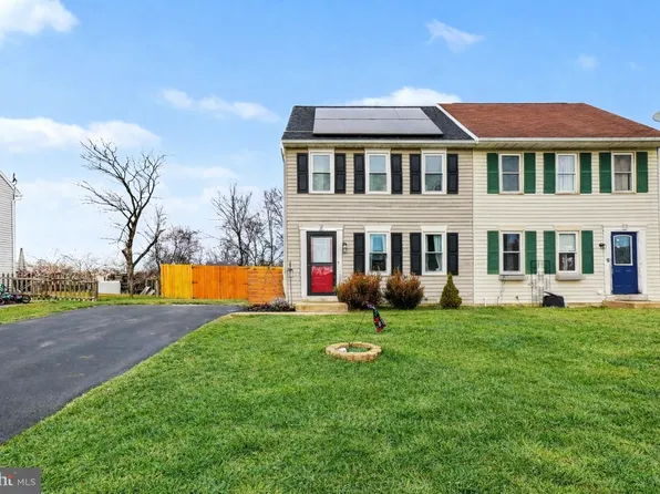 17 Pickford Dr, Lancaster, PA 17603