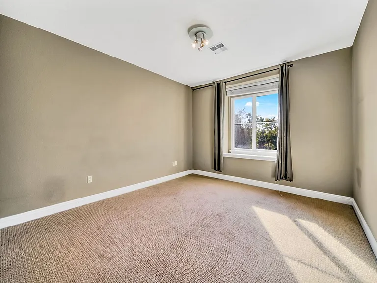 48954 Woodgrove Cmn — Photo 14
