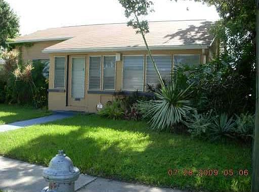 1st image of 1022 Brack St