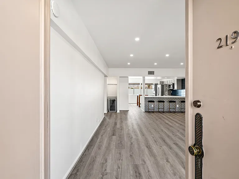 277 E Alejo Rd #219 — Photo 7