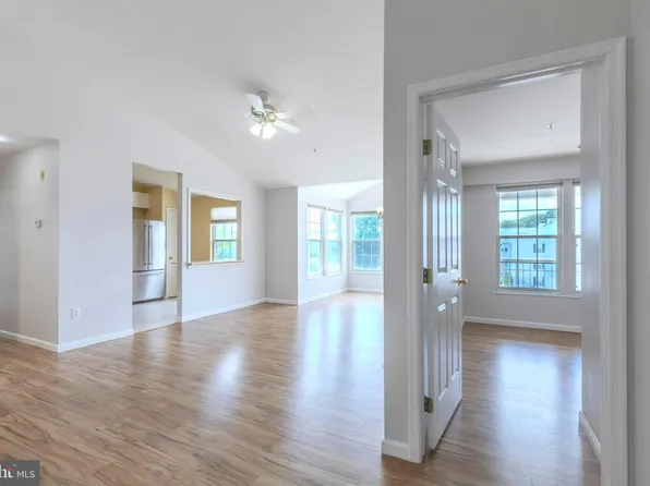 7522 Snowpea Ct #24-M, Alexandria, VA 22306