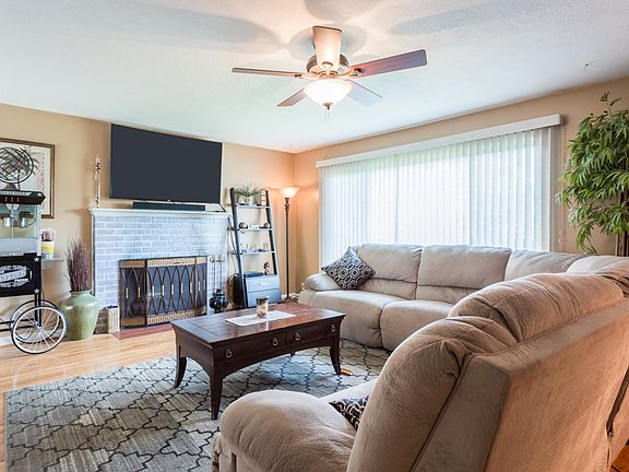 5th image of 6005 NE 78th St