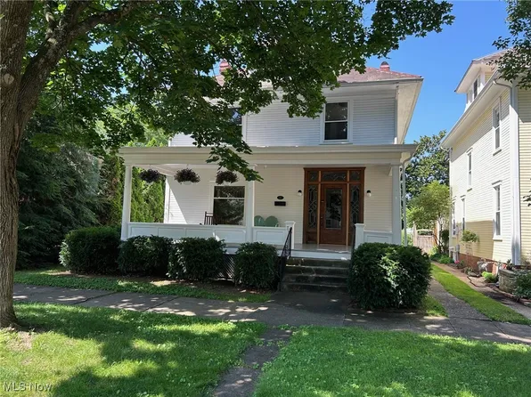 703 5th St, Marietta, OH 45750