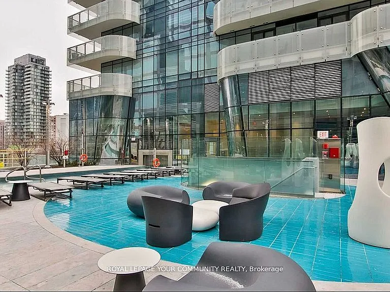1 Bloor St E #3502 — Photo 25