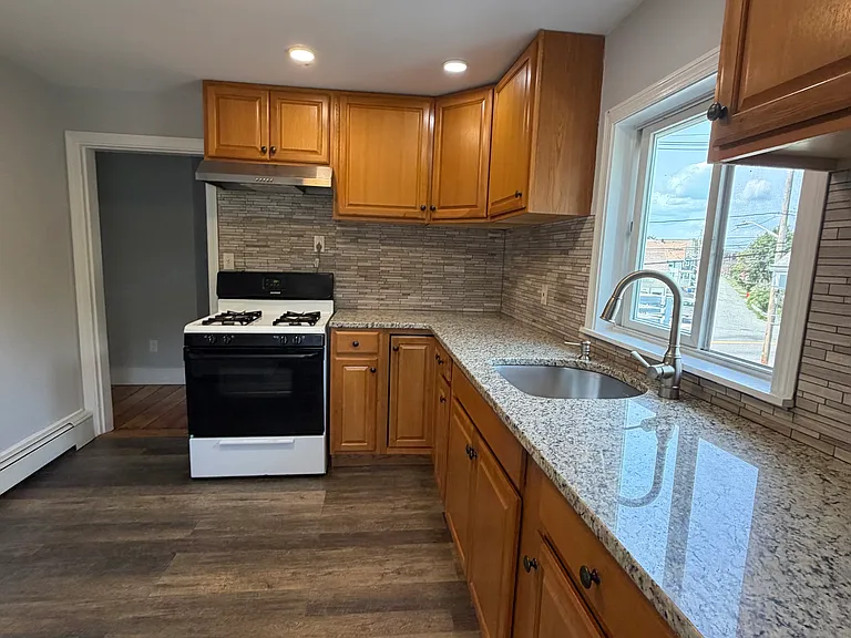 76 Lynn St #2 — Photo 5