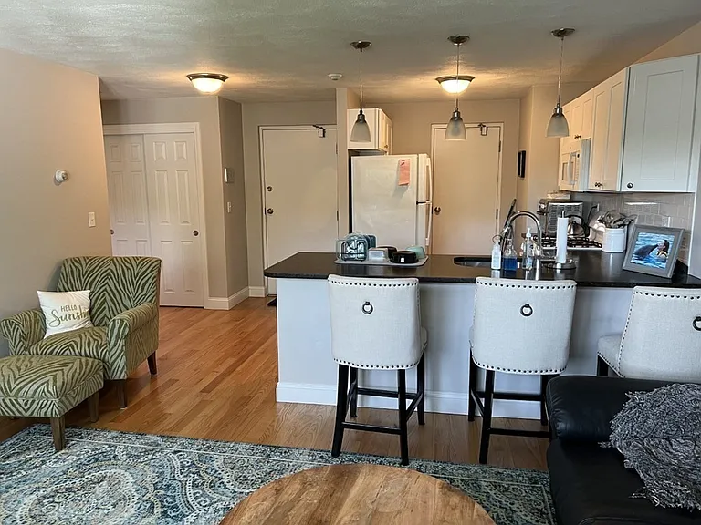 559 Willard St #6 — Photo 2
