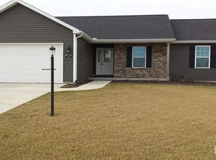 804 Dallas Rd, Washington, IL 61571