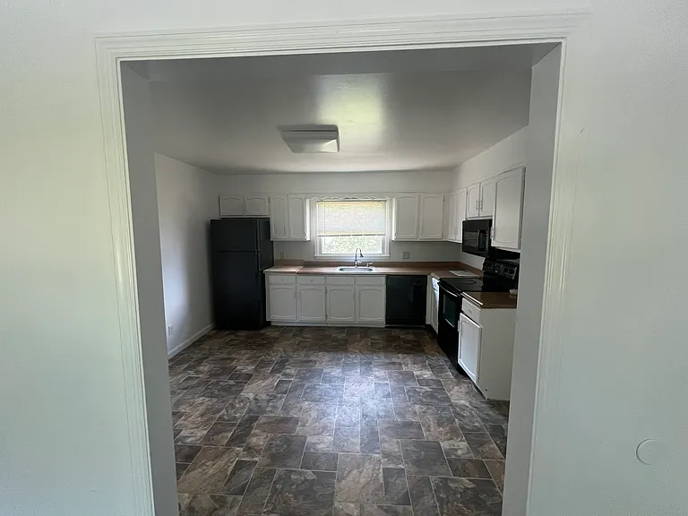 Greenoaks Apartments — Photo 8