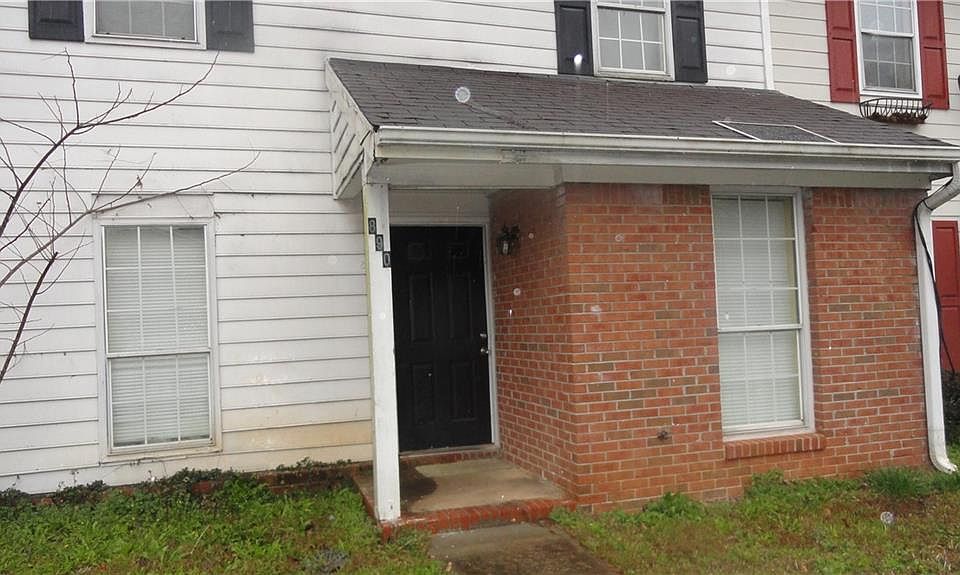 1st image of 890 Glynn Oaks Dr