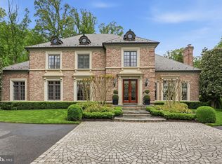 1204 Daviswood Dr, McLean, VA 22102