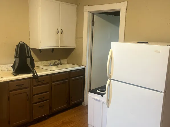 1309 W D St APT B, Belleville, IL 62220