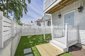 22 Nunan St #A — Photo 1